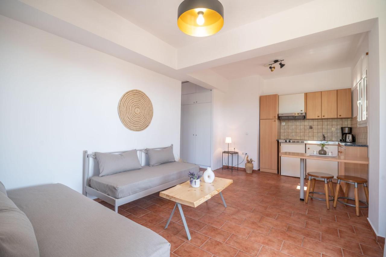 Christoforos Apartments Lourdata  Extérieur photo